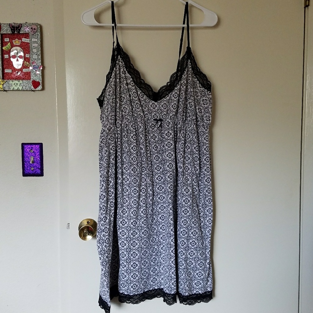 Old Navy lingerie nightie size XXL (runs big)